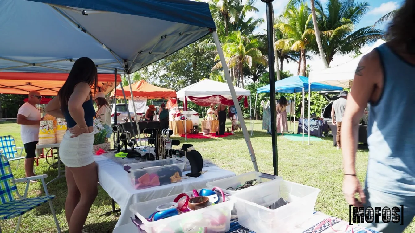 Preview of LetsPostIt Ivy Ireland Flea Market XXX